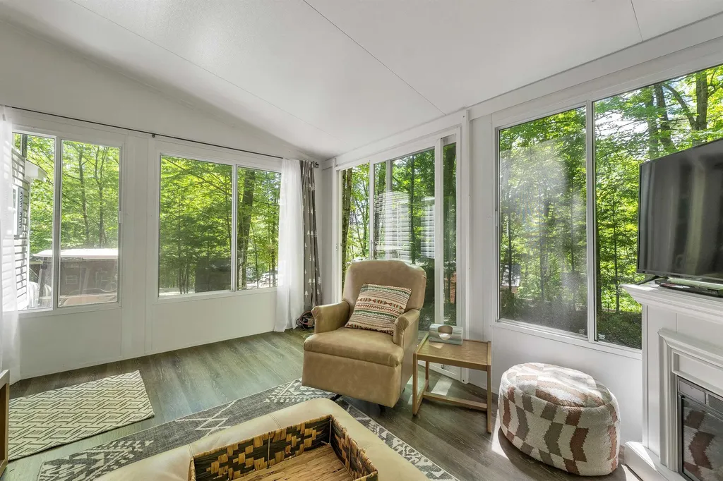 262 High Country Way Holderness NH 03245