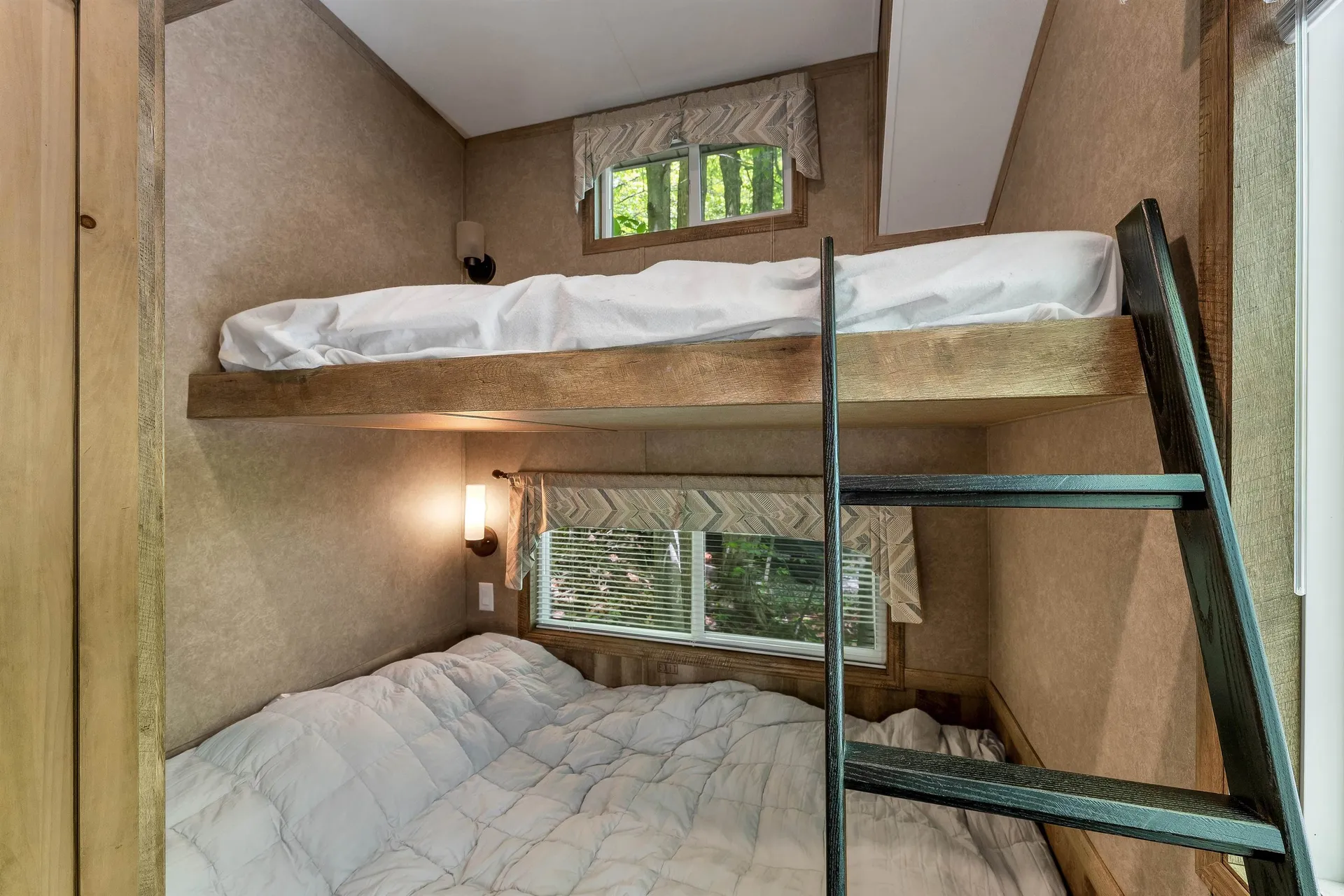 262 High Country Way Holderness NH 03245