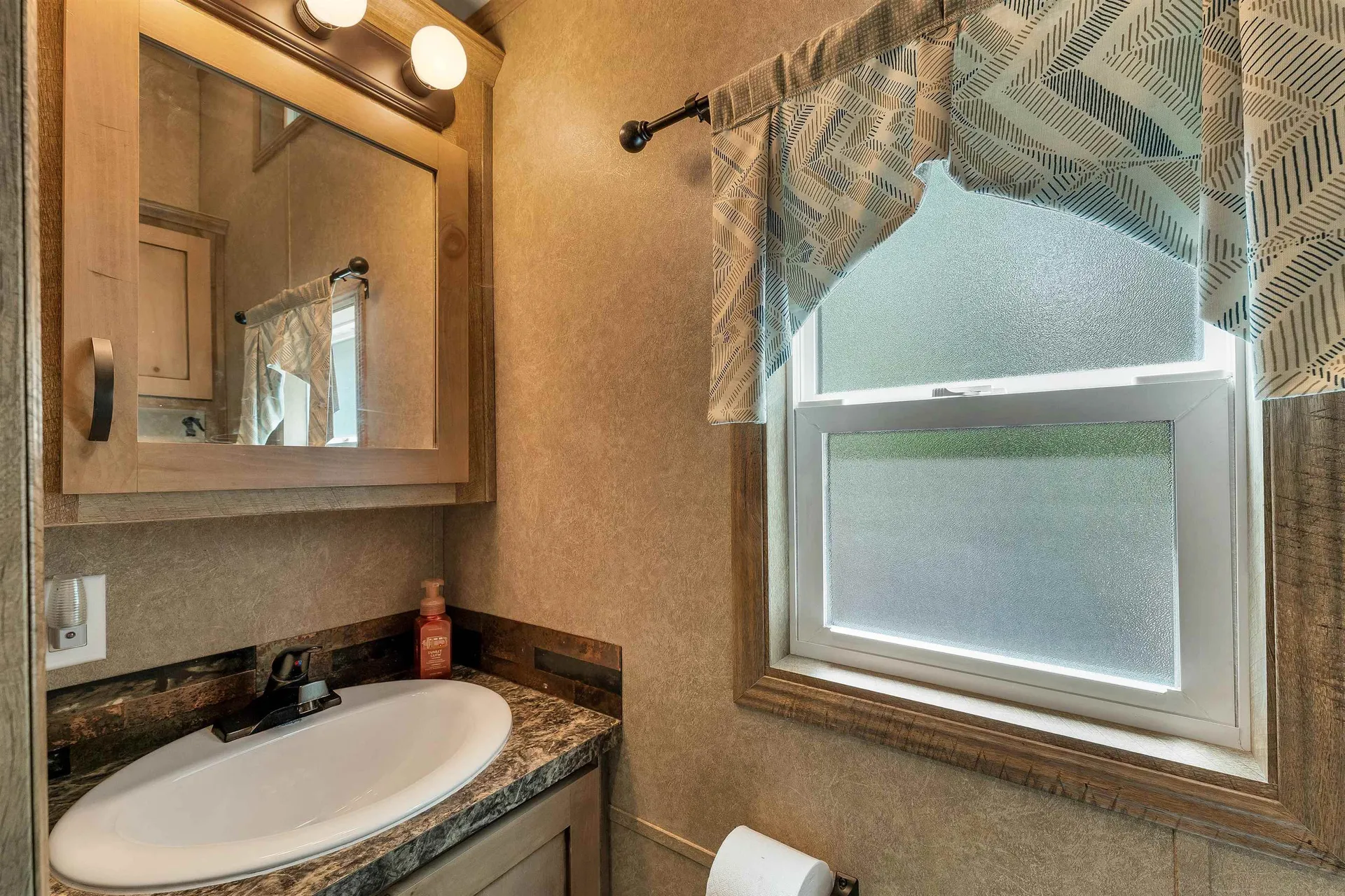 262 High Country Way Holderness NH 03245