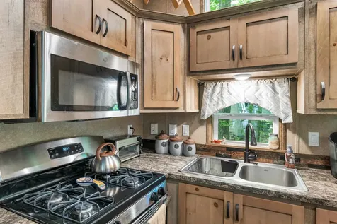 262 High Country Way Holderness NH 03245