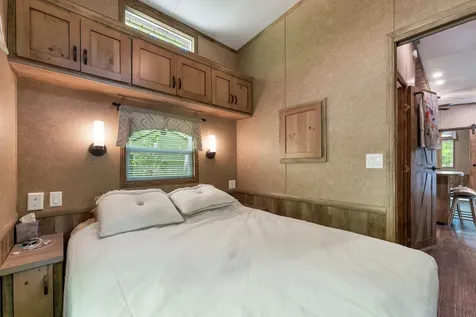 262 High Country Way Holderness NH 03245