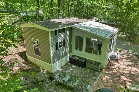 262 High Country Way Holderness NH 03245