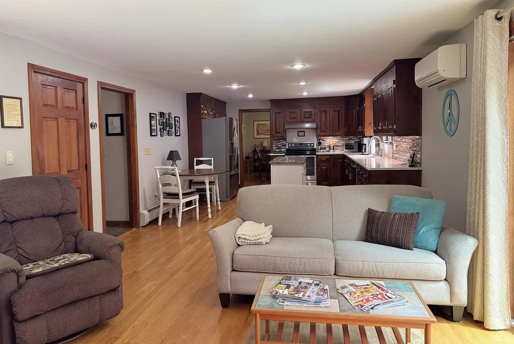 4 Riverwood Road Kingston NH 03848