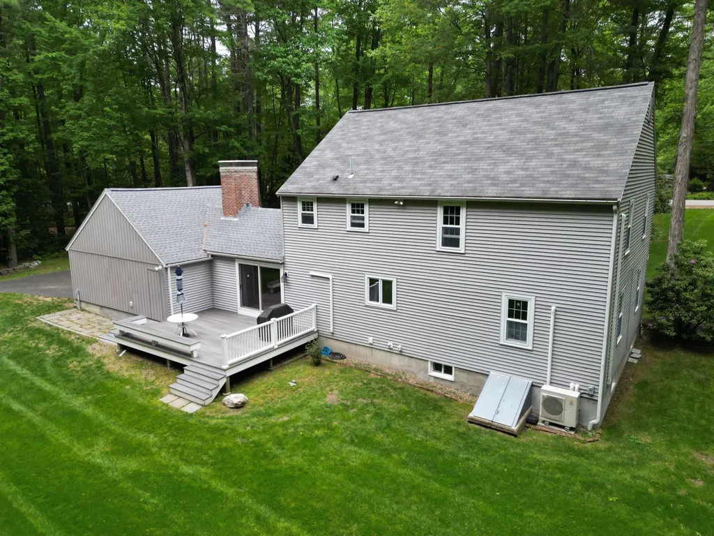 4 Riverwood Road Kingston NH 03848