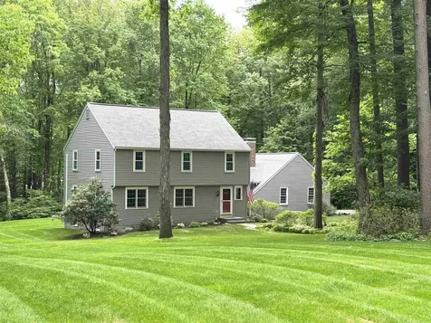 4 Riverwood Road Kingston NH 03848