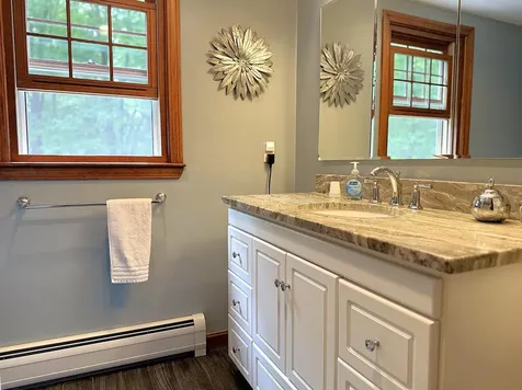 4 Riverwood Road Kingston NH 03848