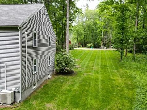 4 Riverwood Road Kingston NH 03848