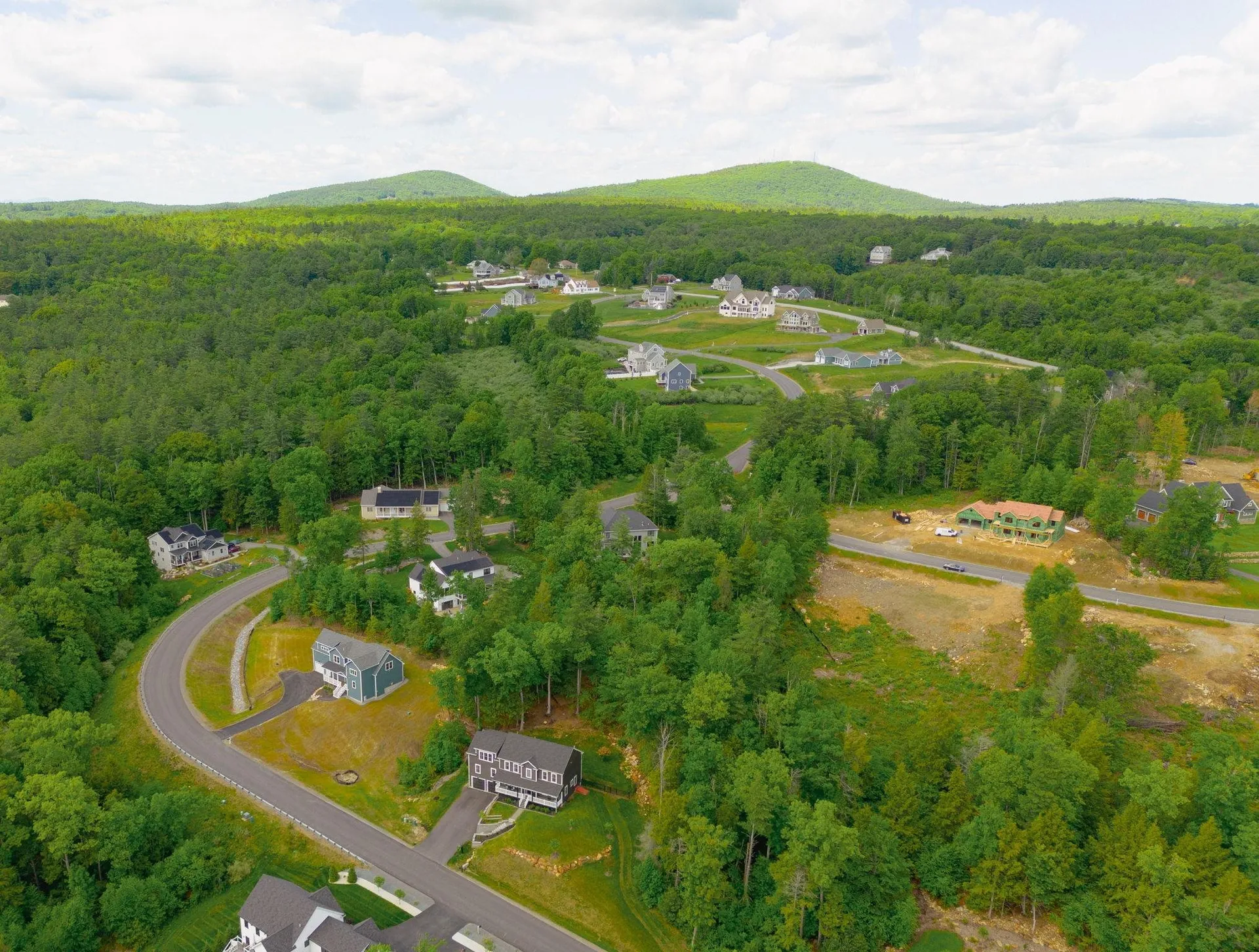 47 Indian Rock Road Bedford NH 03110