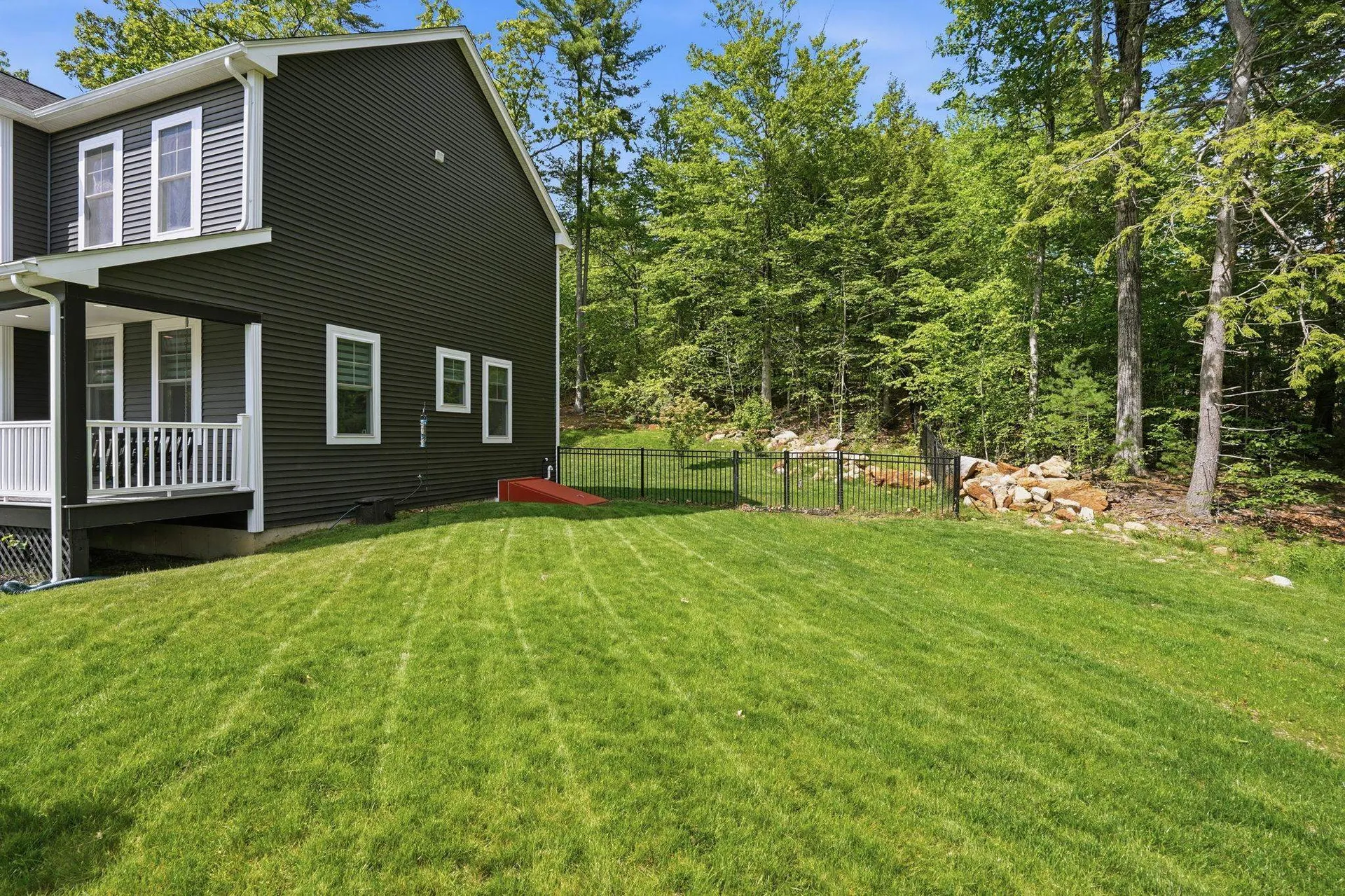 47 Indian Rock Road Bedford NH 03110