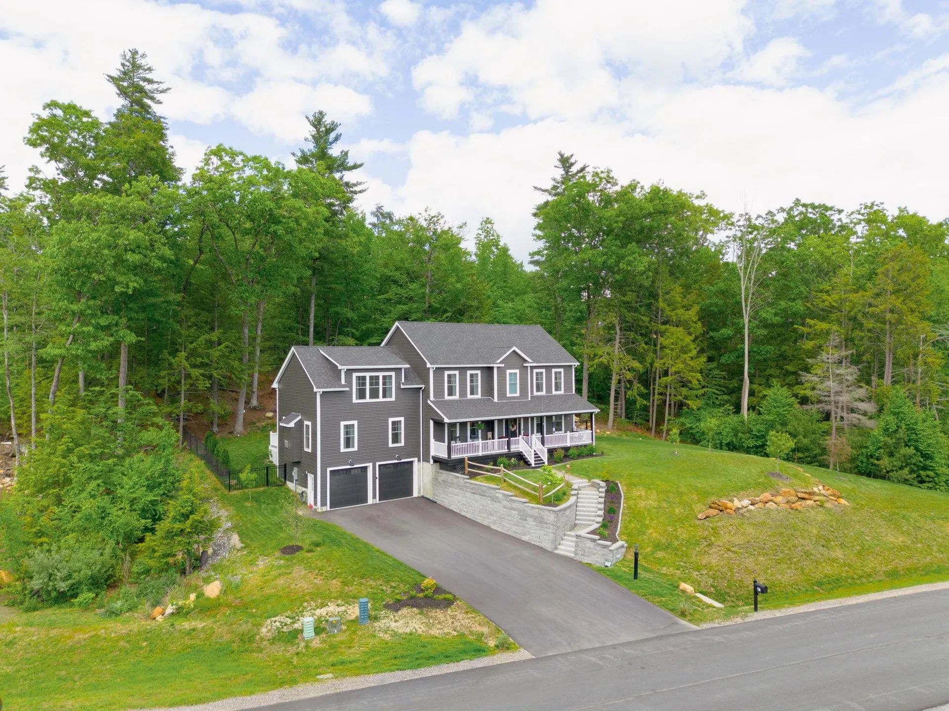 47 Indian Rock Road Bedford NH 03110