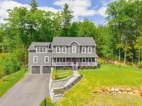 47 Indian Rock Road Bedford NH 03110