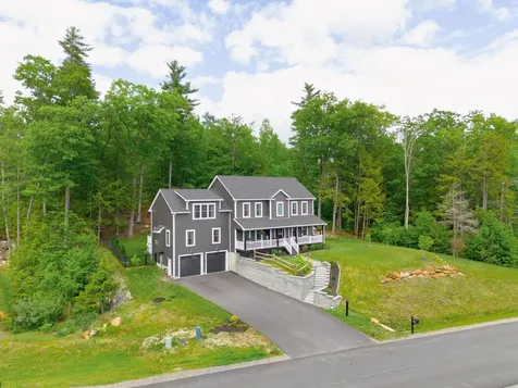 47 Indian Rock Road Bedford NH 03110