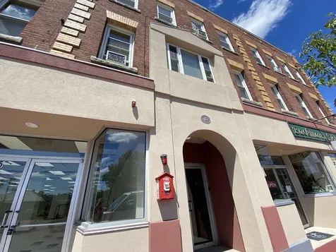 15 West Broadway Street Derry NH 03038