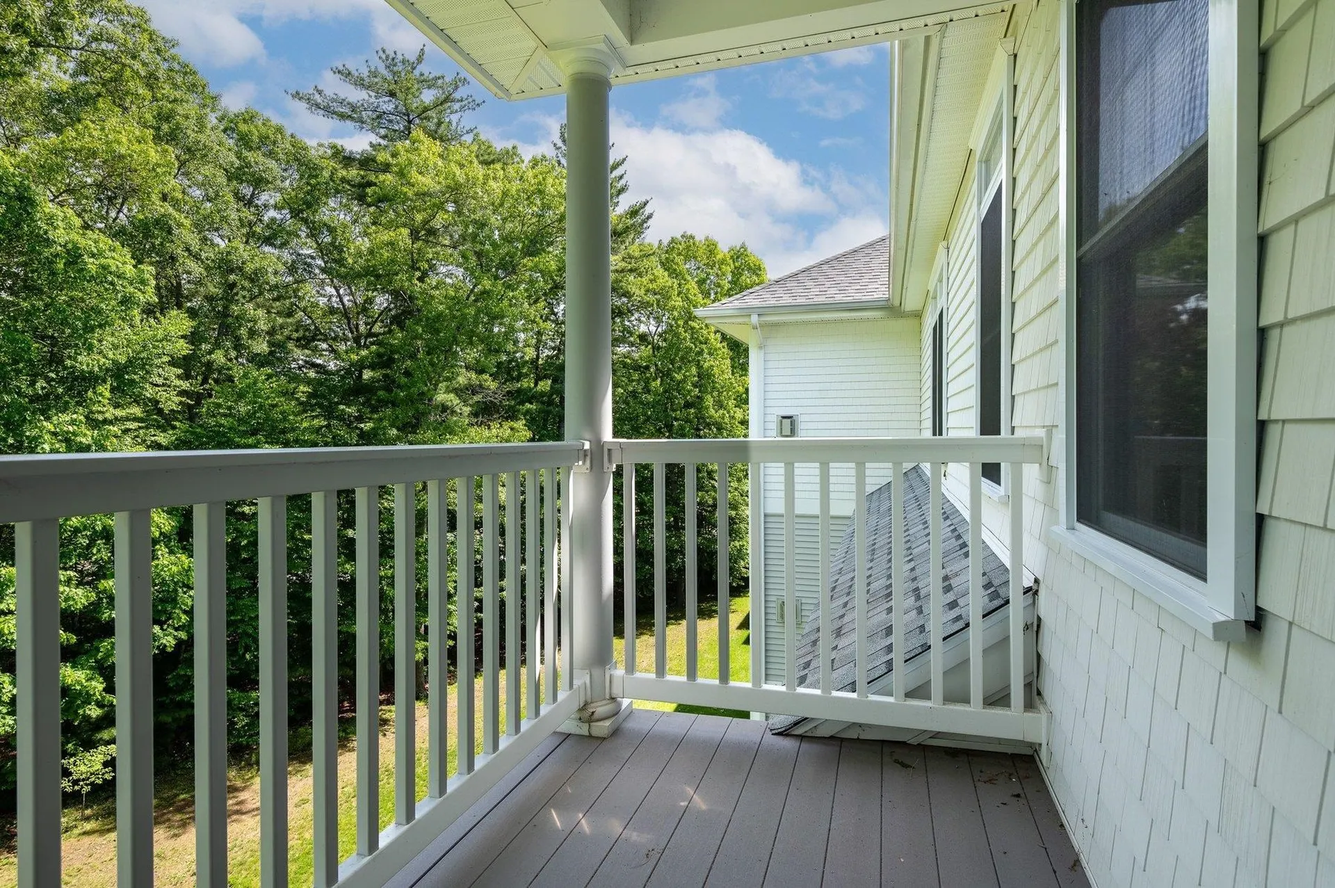 5 Sterling Hill Lane Exeter NH 03833