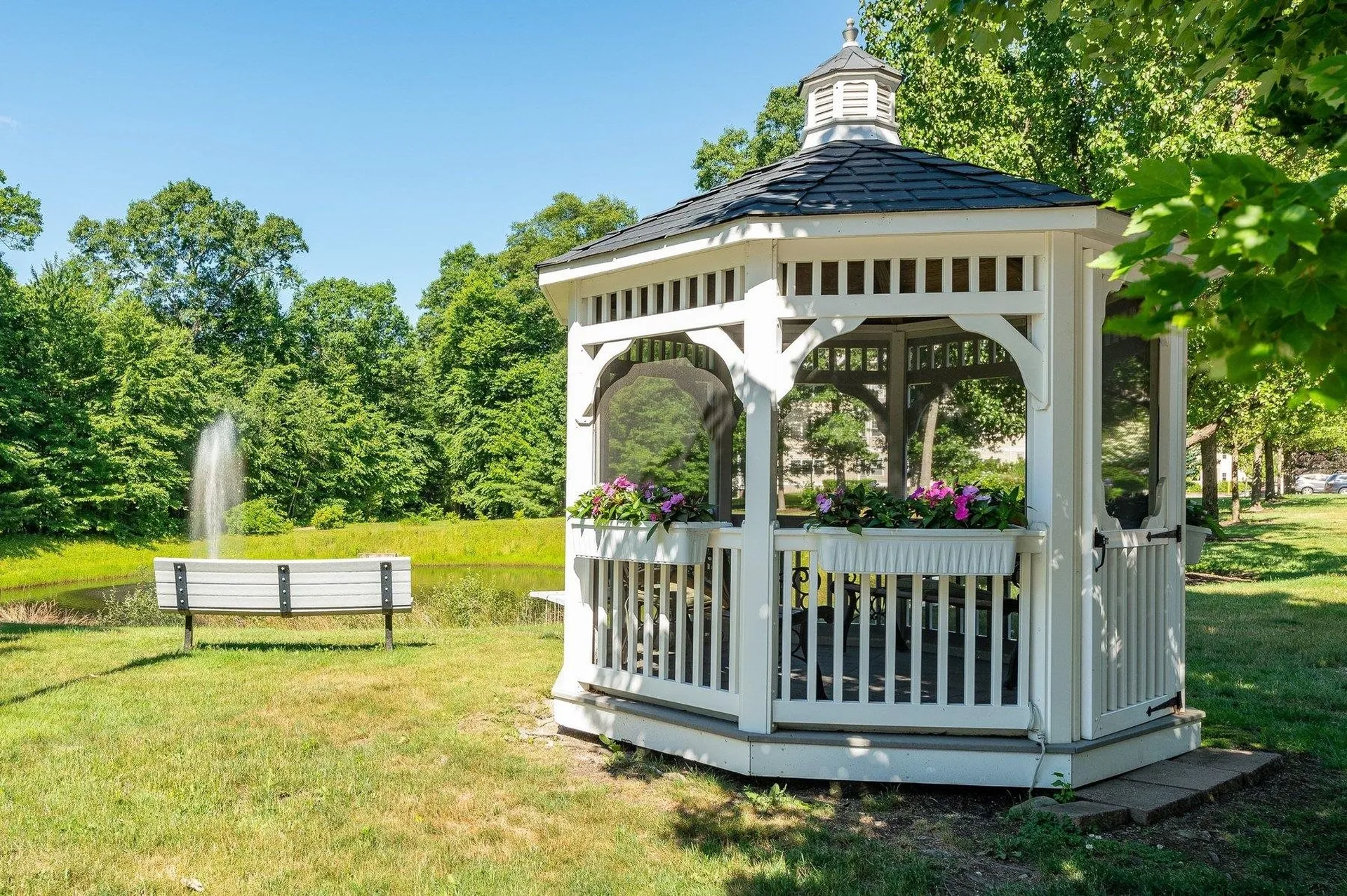 5 Sterling Hill Lane Exeter NH 03833