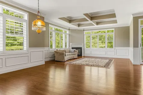 5 Sterling Hill Lane Exeter NH 03833