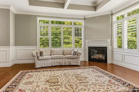 5 Sterling Hill Lane Exeter NH 03833