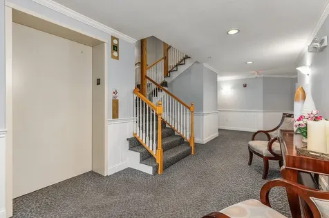 5 Sterling Hill Lane Exeter NH 03833