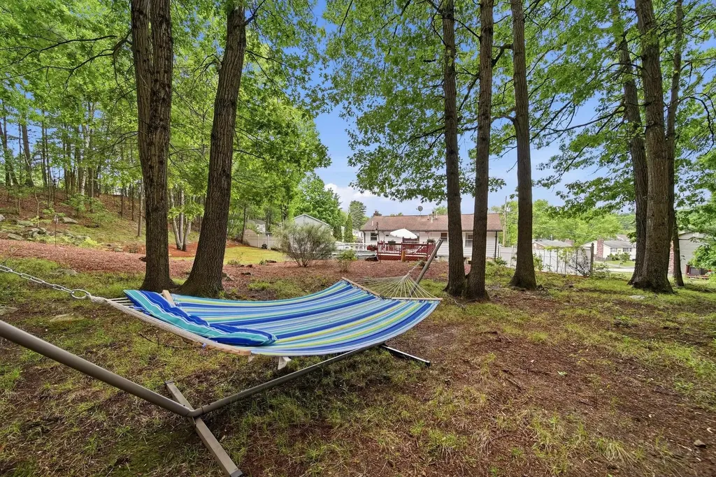 24 Jennifer Drive Nashua NH 03062