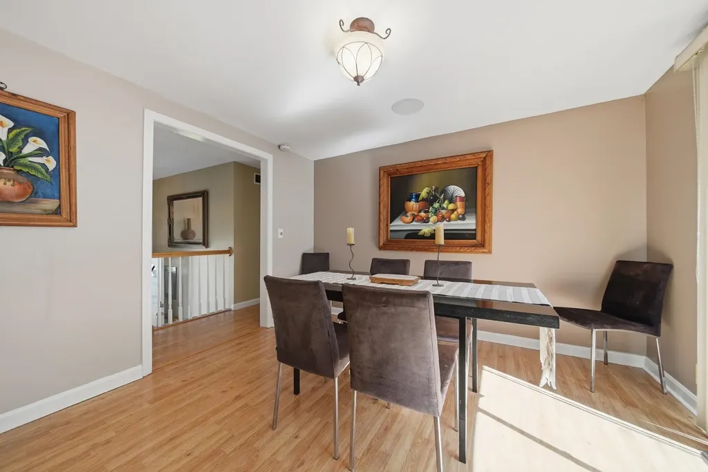 24 Jennifer Drive Nashua NH 03062