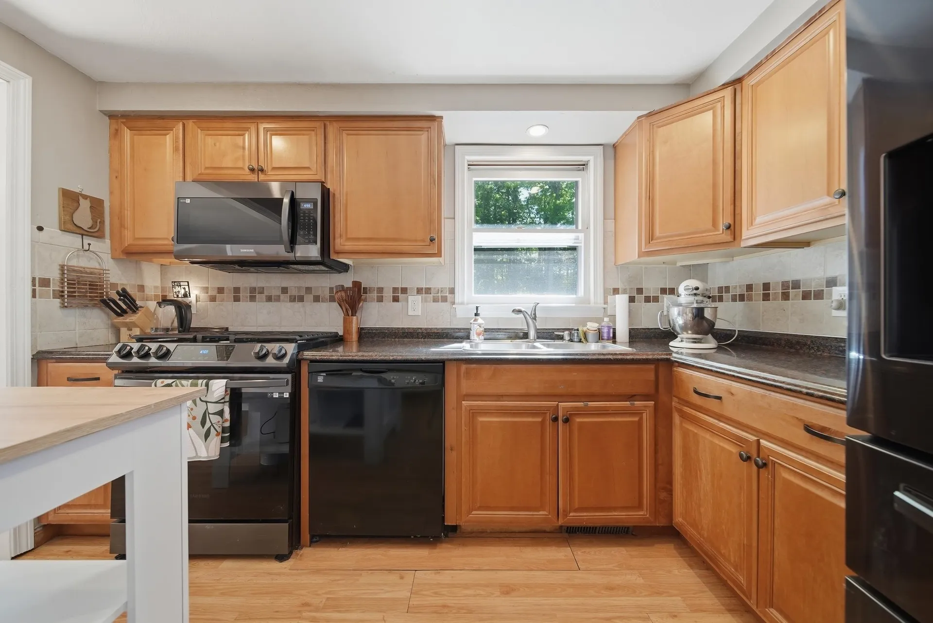 24 Jennifer Drive Nashua NH 03062