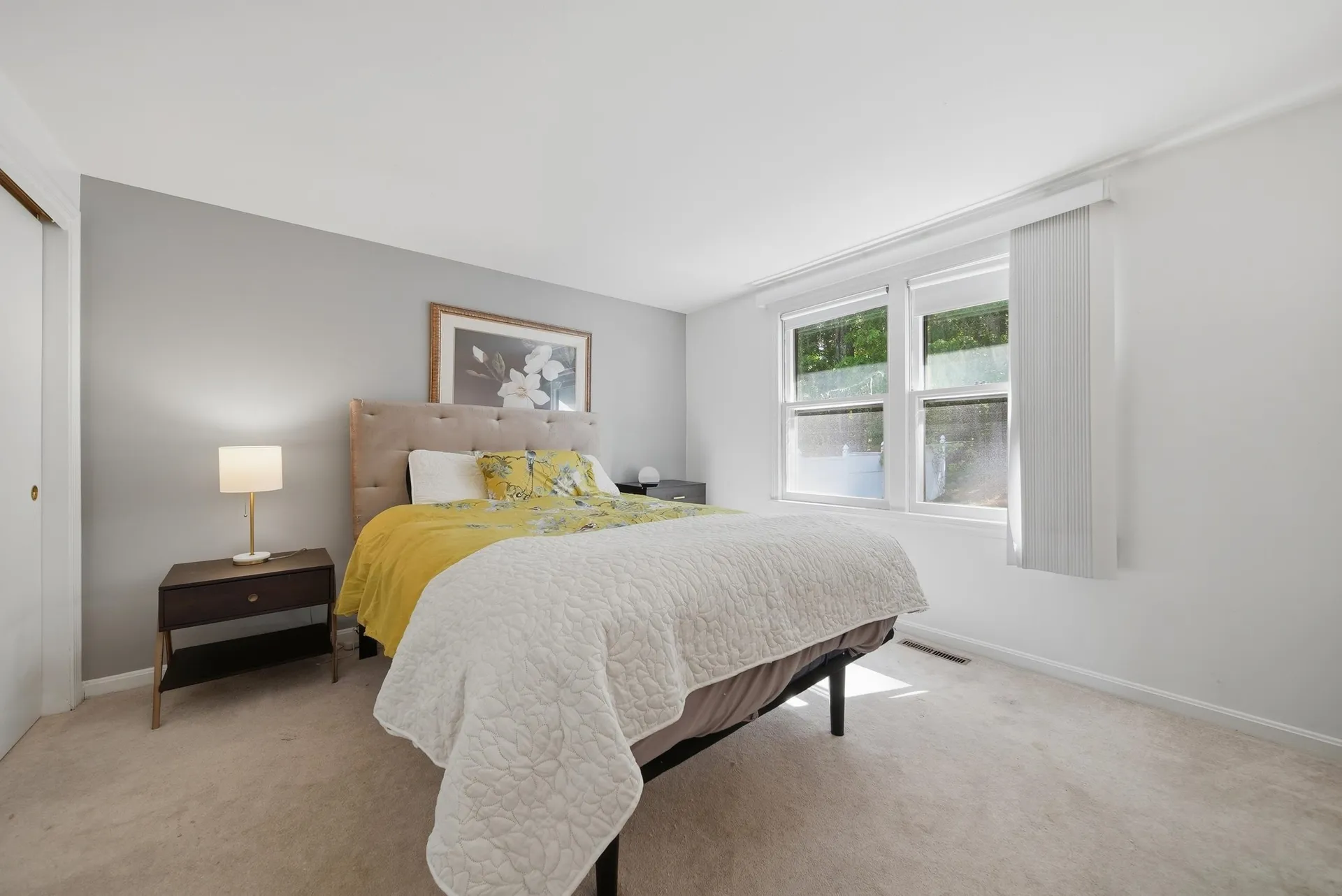 24 Jennifer Drive Nashua NH 03062