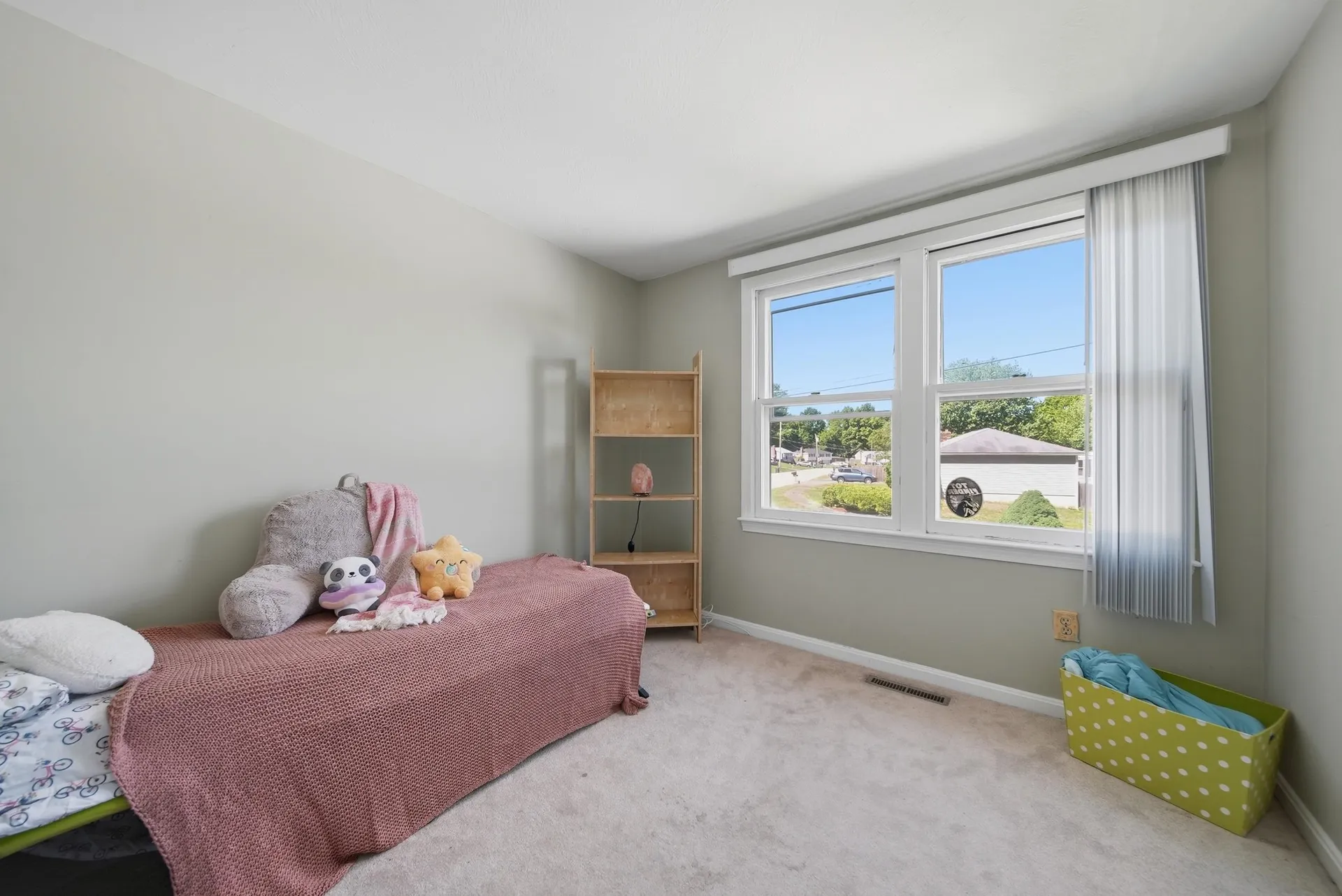 24 Jennifer Drive Nashua NH 03062