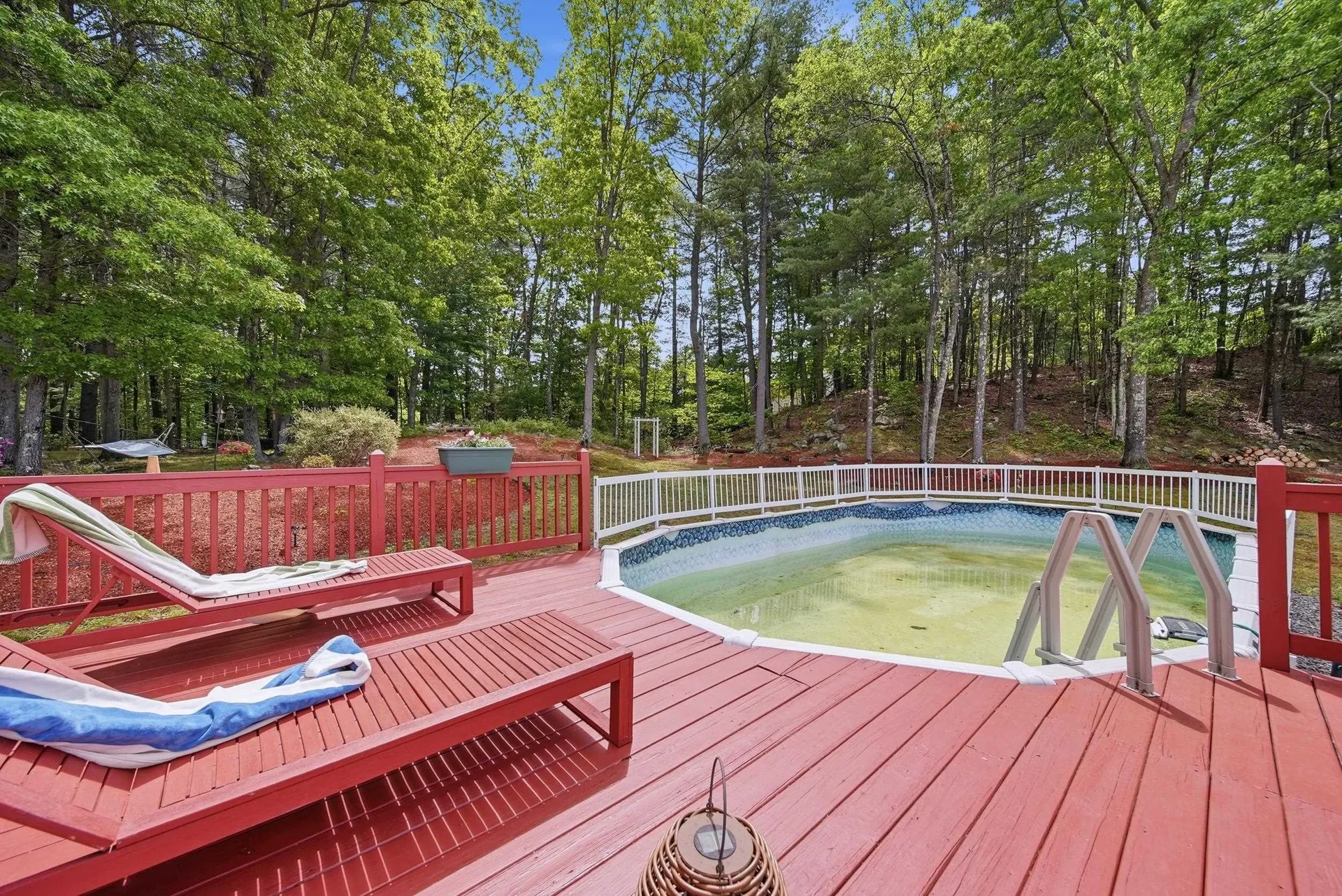 24 Jennifer Drive Nashua NH 03062