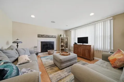 24 Jennifer Drive Nashua NH 03062