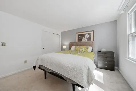 24 Jennifer Drive Nashua NH 03062