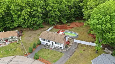 24 Jennifer Drive Nashua NH 03062