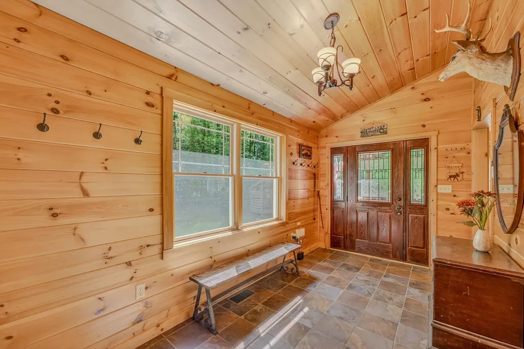 1560 Cherry Valley Road Bethlehem NH 03574