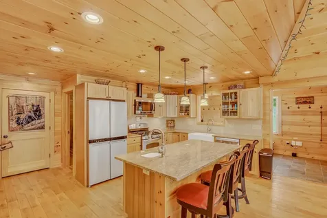 1560 Cherry Valley Road Bethlehem NH 03574
