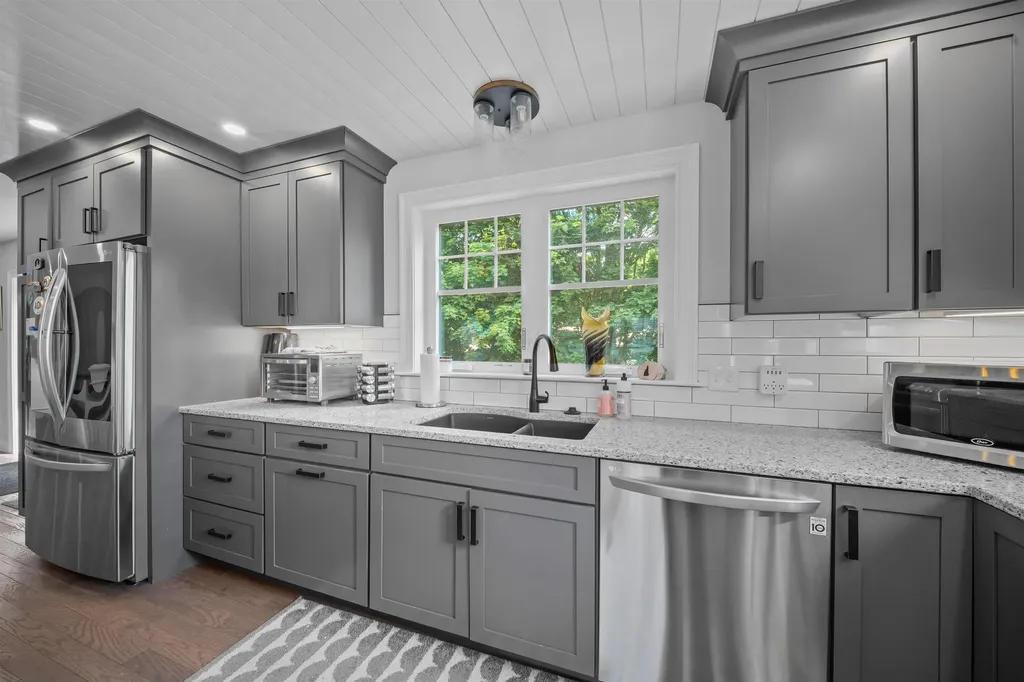 36 Ruby Road Portsmouth NH 03801