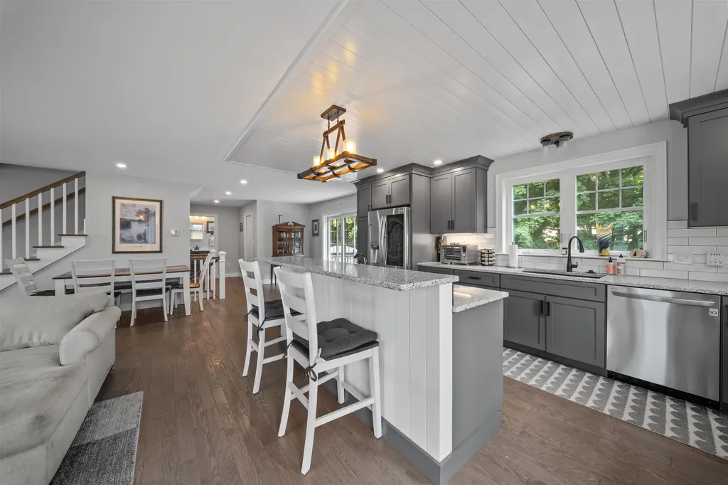 36 Ruby Road Portsmouth NH 03801