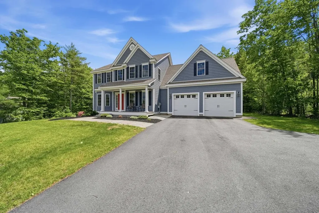 12 Old Mill Lane Hooksett NH 03106