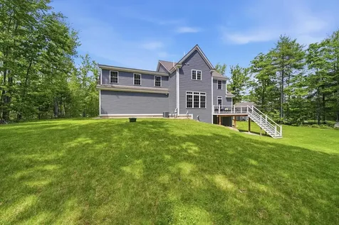 12 Old Mill Lane Hooksett NH 03106
