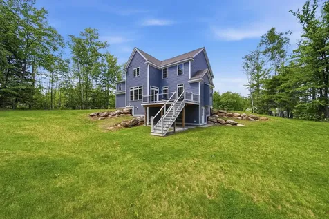 12 Old Mill Lane Hooksett NH 03106