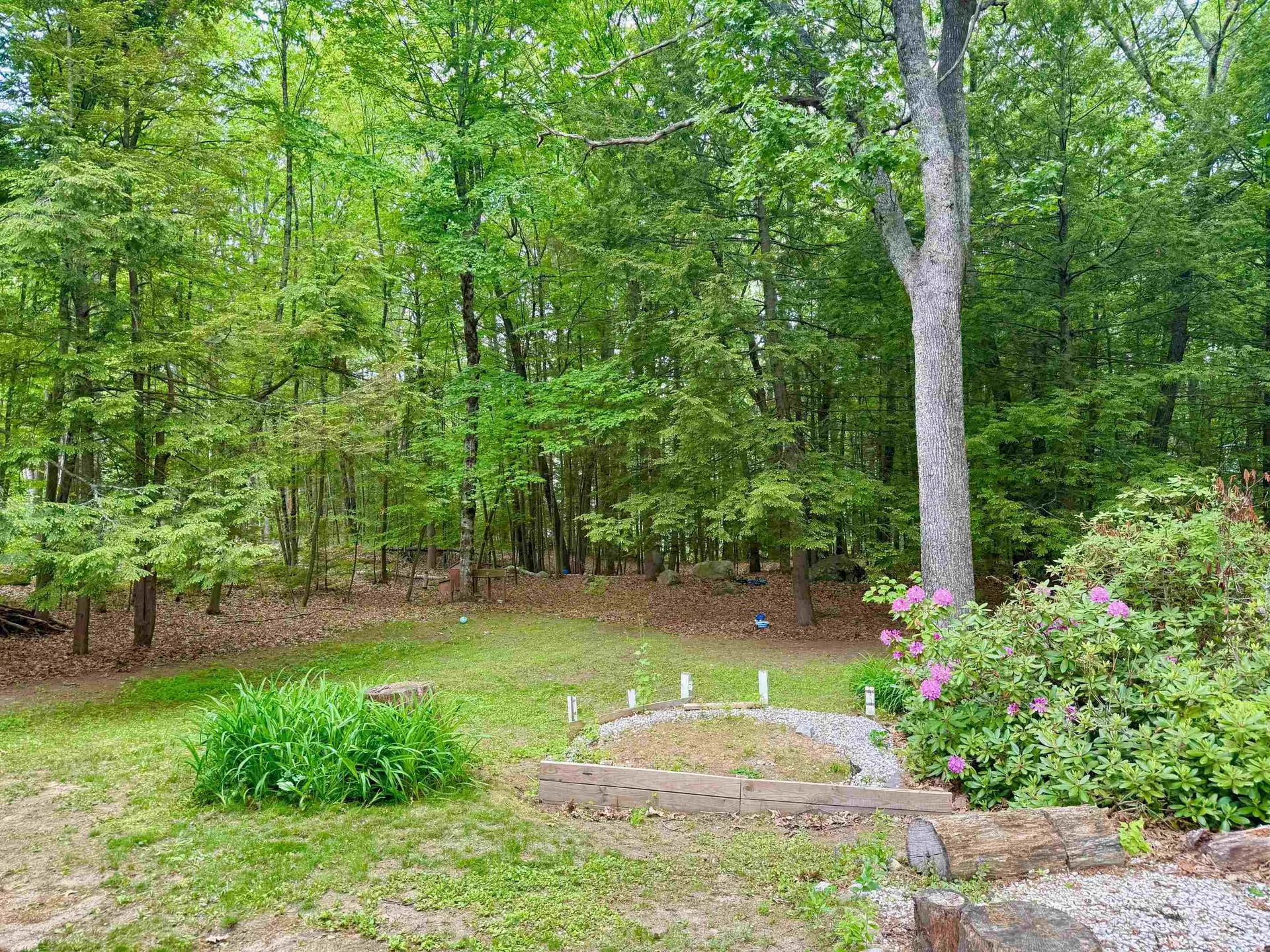 158 Appletree Road Auburn NH 03032