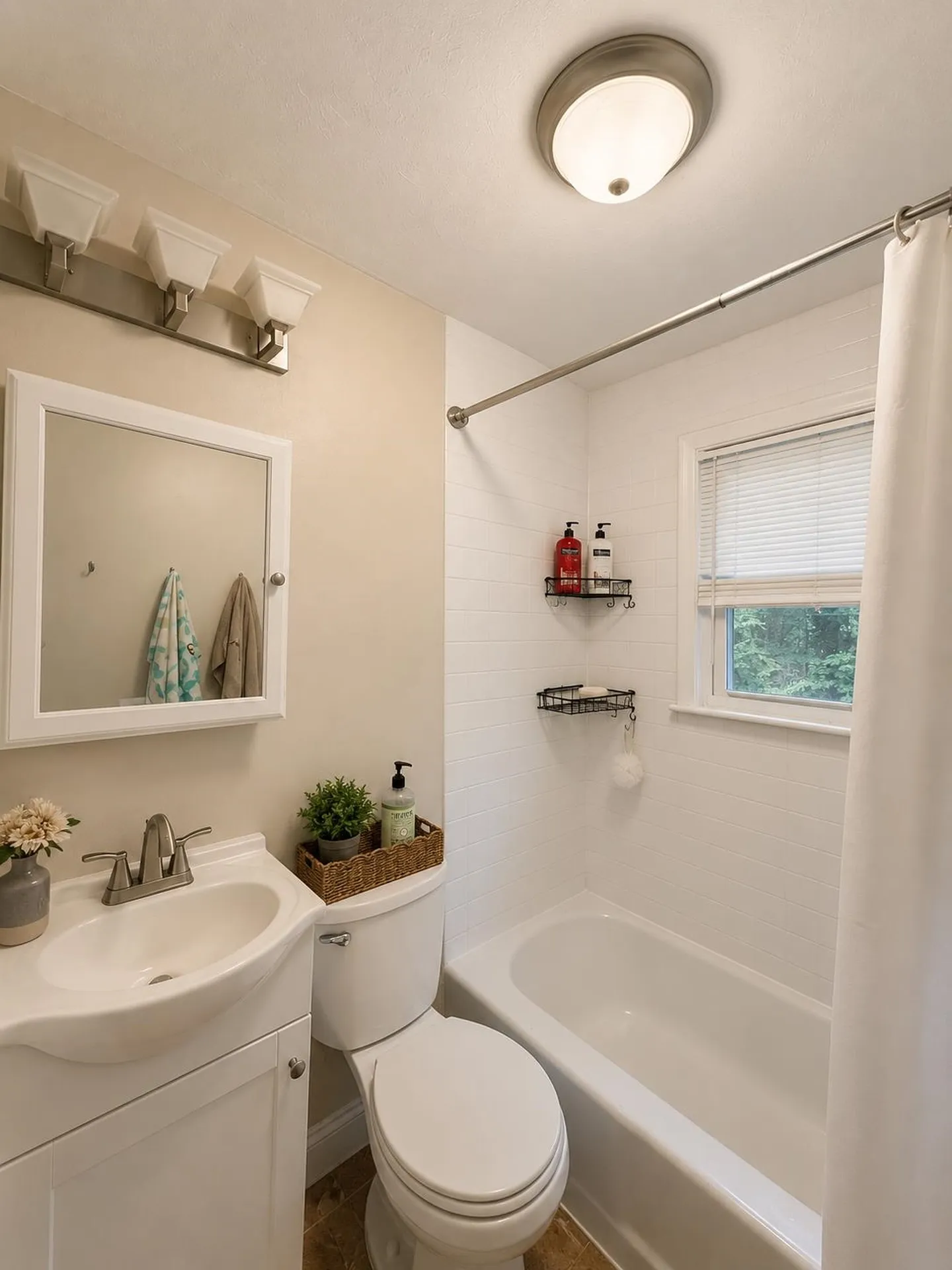158 Appletree Road Auburn NH 03032