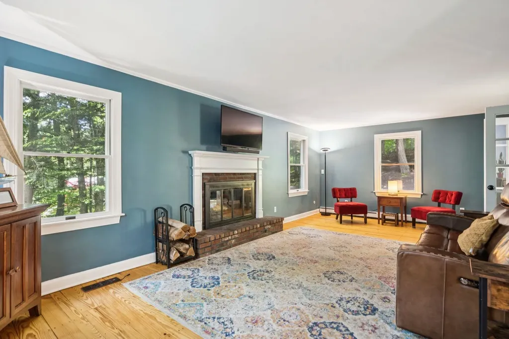 408 Morgan Road Hartford VT 05059