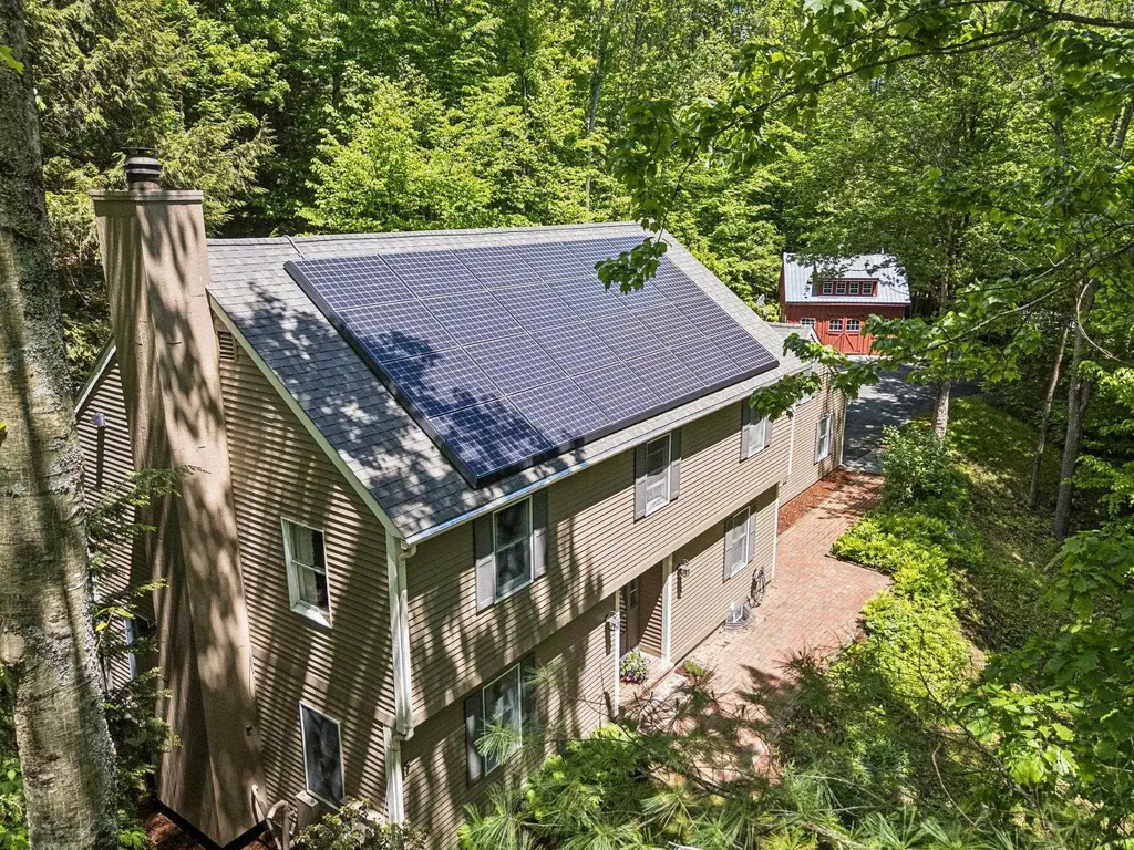 408 Morgan Road Hartford VT 05059