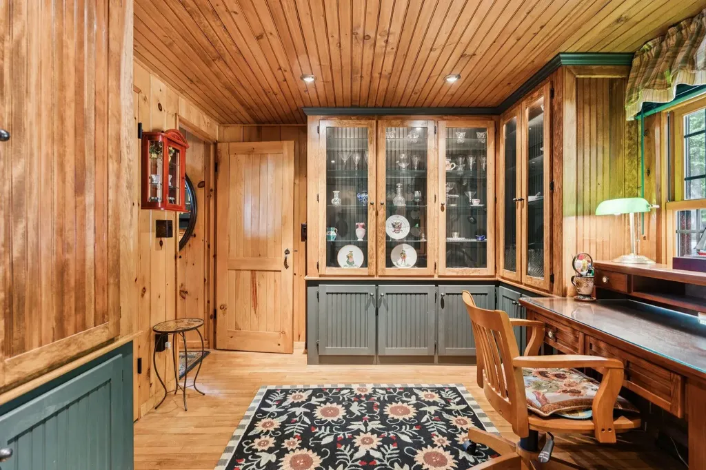 122 Broadside Road Wolfeboro NH 03894