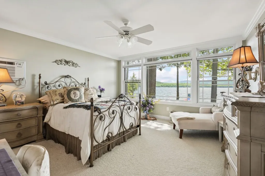 122 Broadside Road Wolfeboro NH 03894