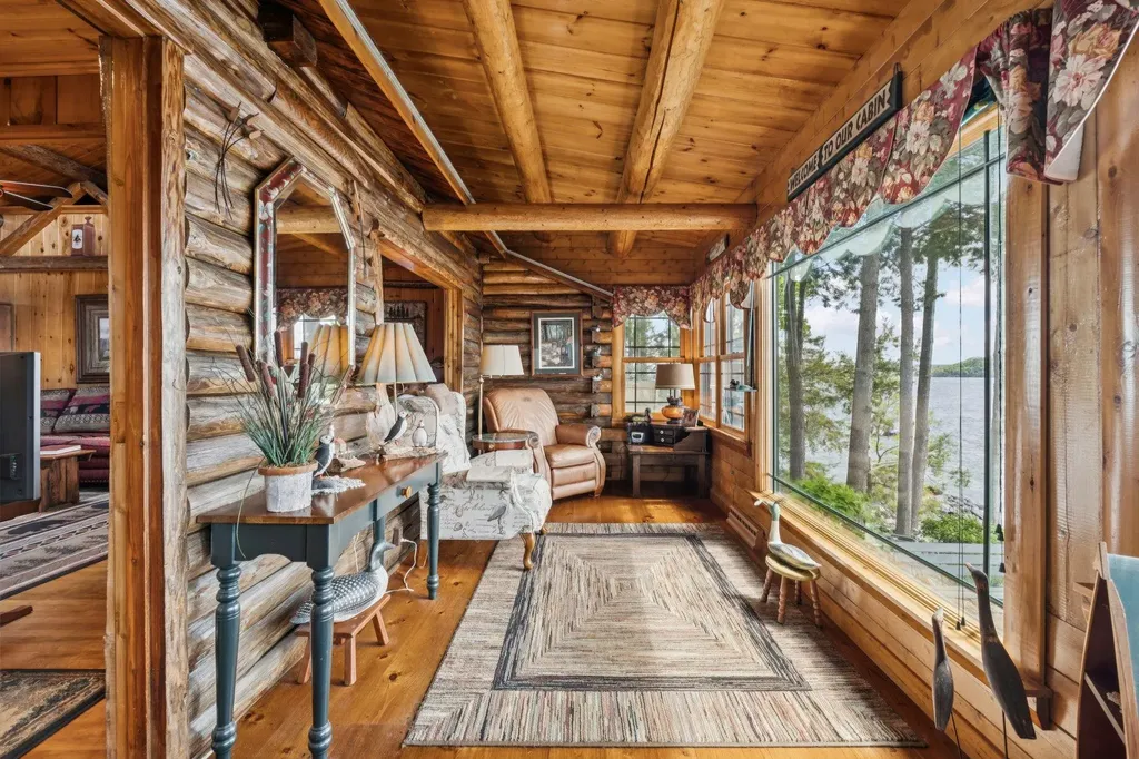 122 Broadside Road Wolfeboro NH 03894