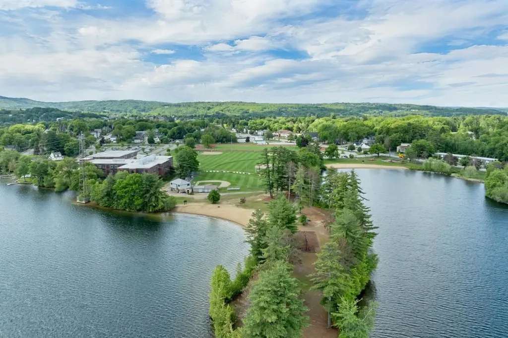 8 Lewis Street Laconia NH 03246