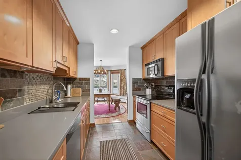 2C Townhouse Square Dover VT 05356