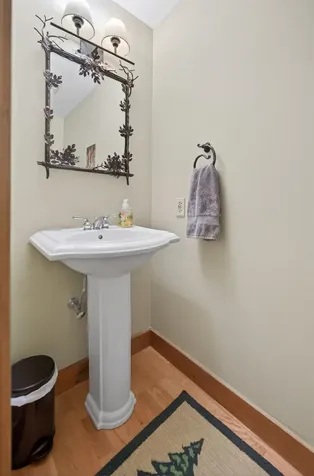 2C Townhouse Square Dover VT 05356