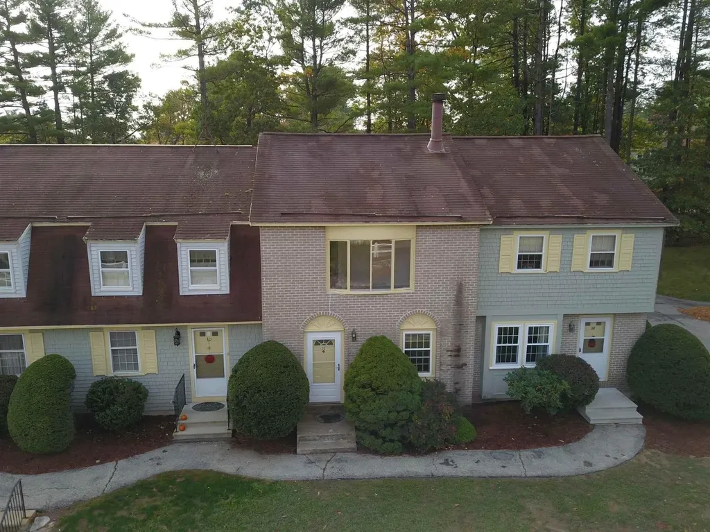 32 Sentry Way Merrimack NH 03054