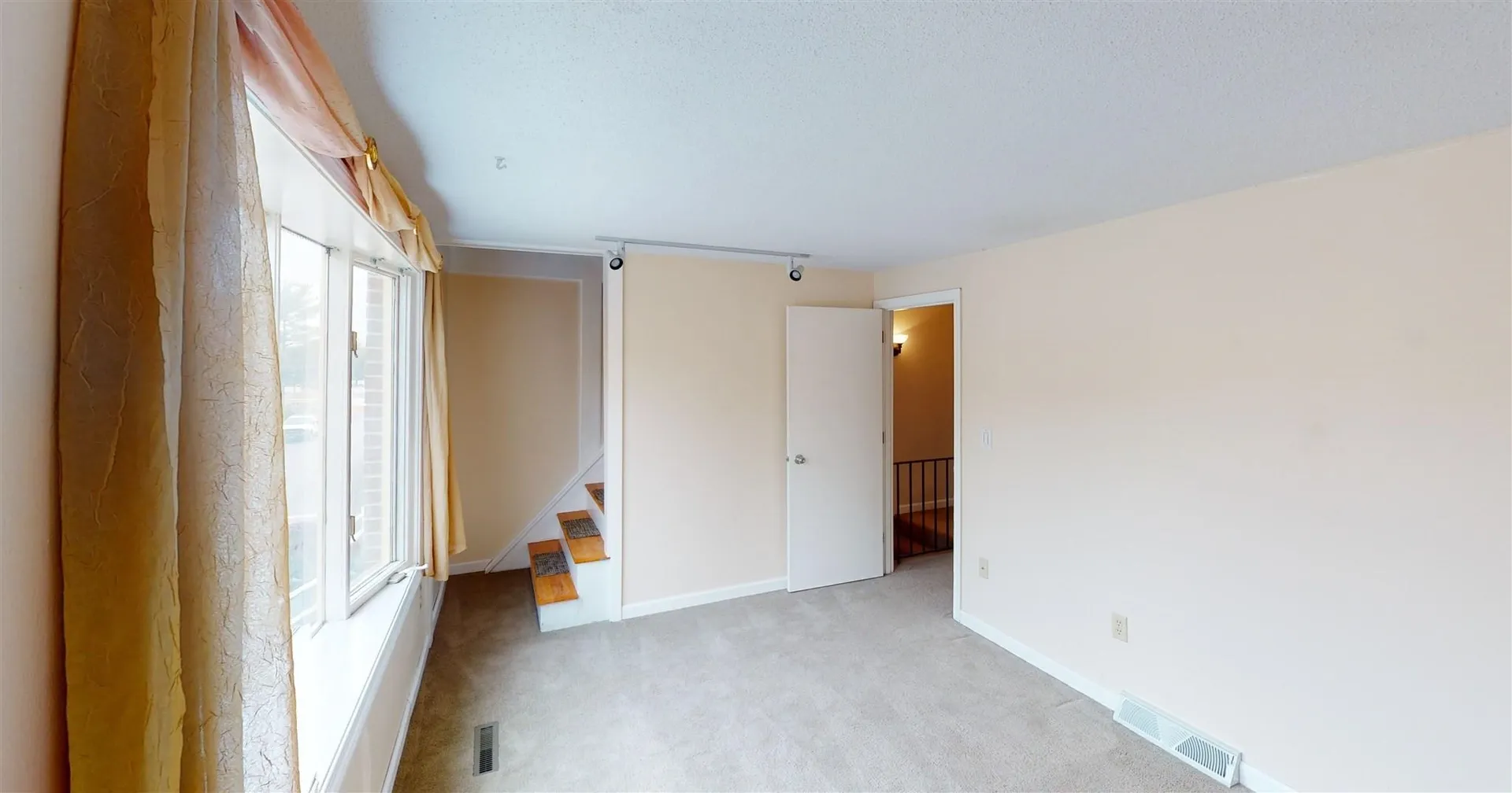 32 Sentry Way Merrimack NH 03054